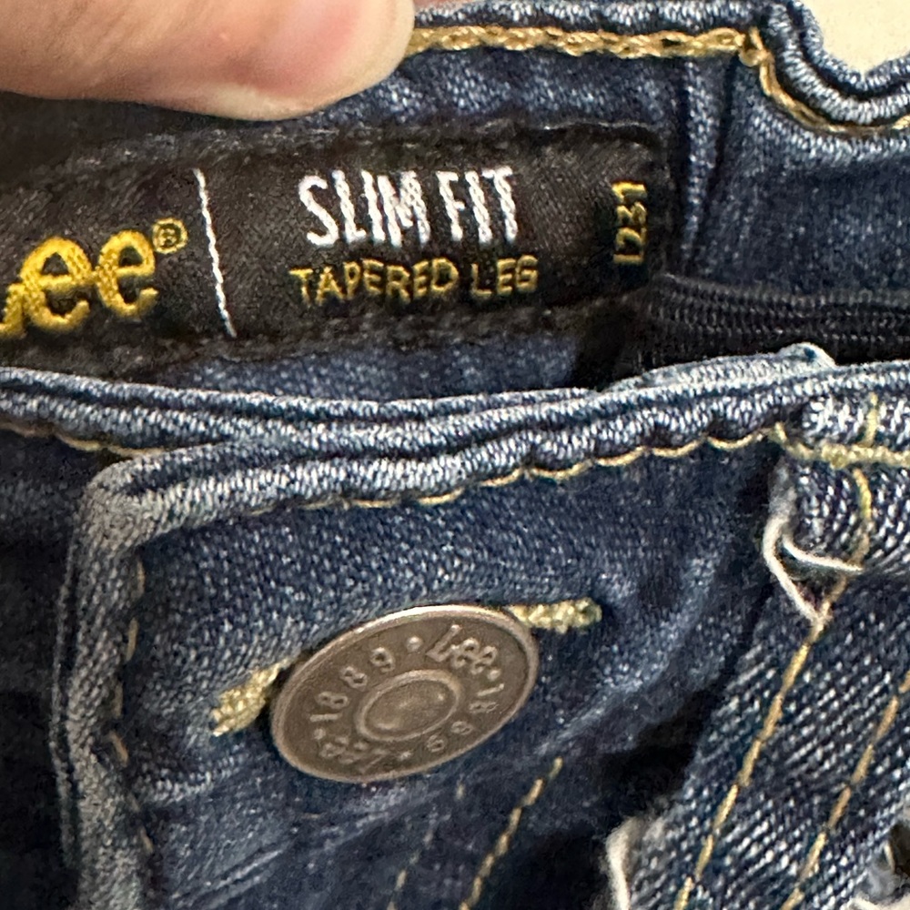 Lee Dark Wash Slim Fit Tapered Leg Denim Jeans Boys Size 6 - adjustable waist - Picture 7 of 8